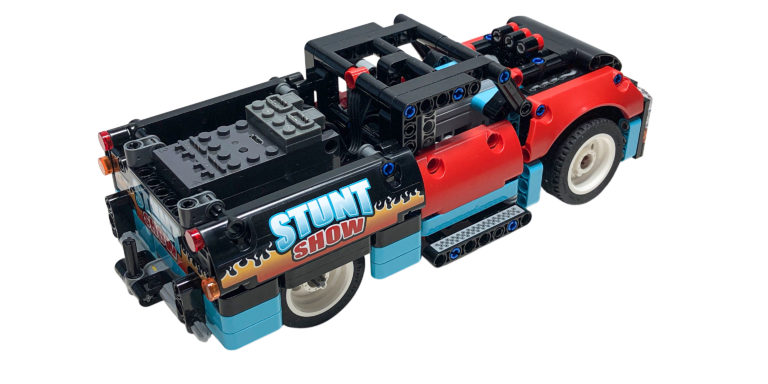 Stunt Show Truck – LEGO 42106 Motorize