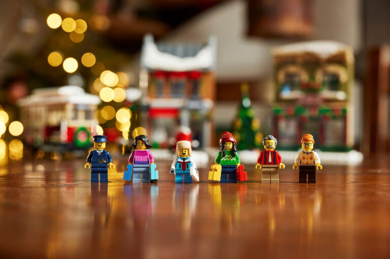 聖誕開箱 – LEGO 10308 節慶街道